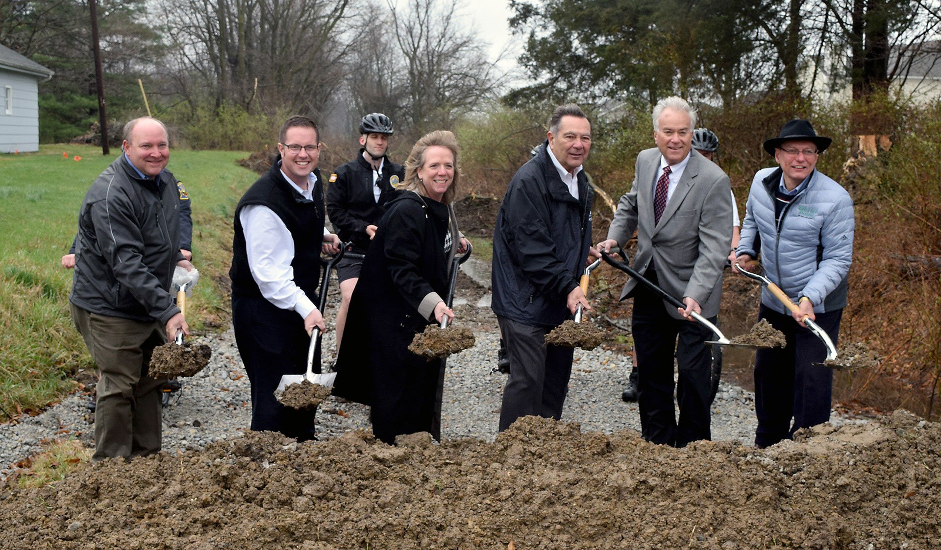 Noblesville Breaks Ground On Midland Trace Trail