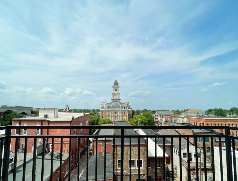 Noblesville opens 1st downtown apartments in 106 years, parking garage