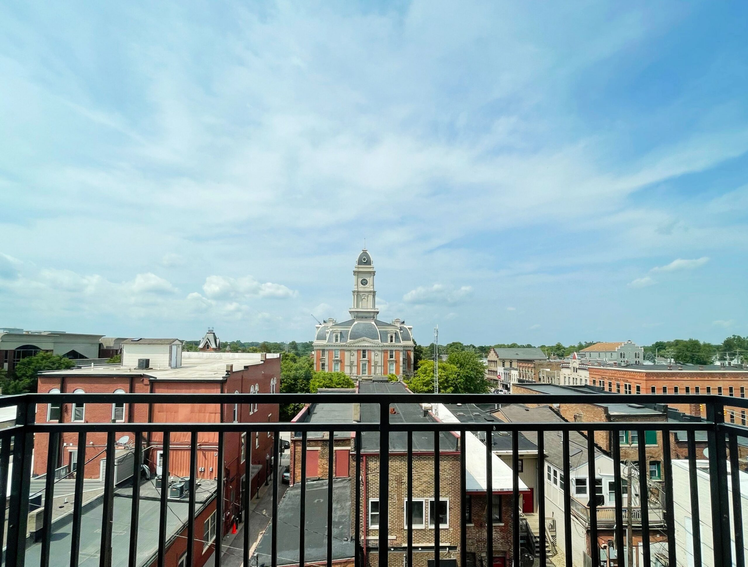 Noblesville Opens 1st Downtown Apartments in 106 years, Parking Garage