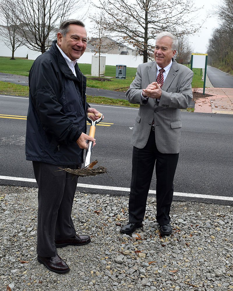 Mayor breaks ground on midland trace trail